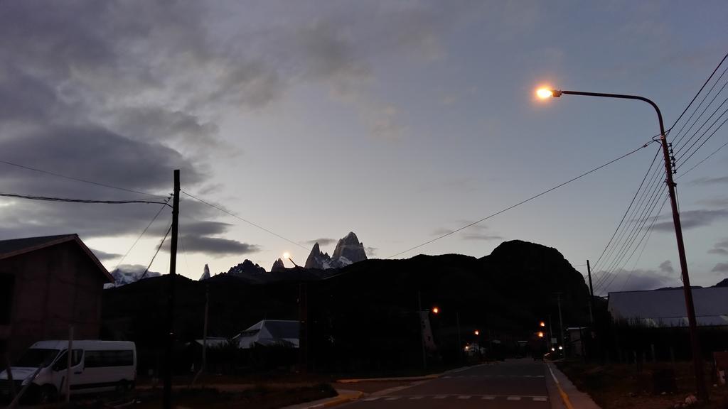 エル・チャルテン Cabanas Cerro Torreヴィラ エクステリア 写真